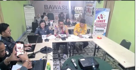Kegiatan rutin Senin Pengawas Berkomitmen dan Bermartabat (Sepakat) yang diselenggarakan oleh Bawaslu Provinsi Sumatera Barat secara daring, Senin (02/02).