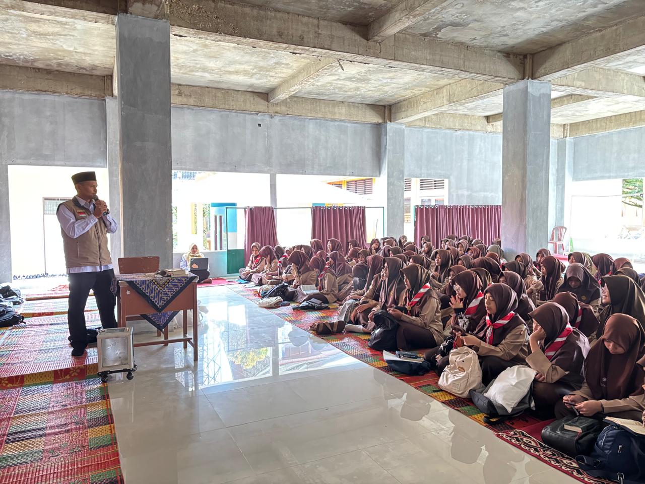 Sosialisasi Pengawasan Partisipatif di SMA Negeri 2 Padang Panjang