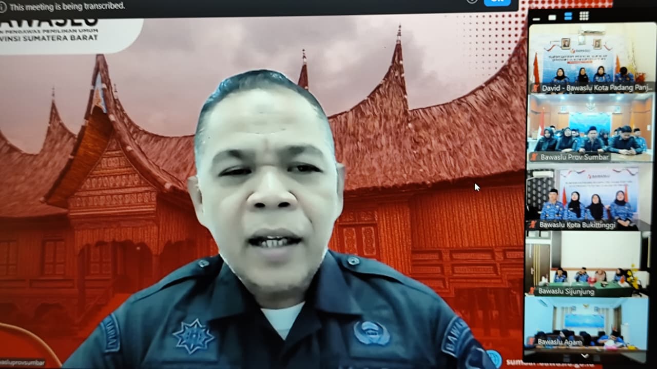 Kepala Sekretariat Bawaslu Provinsi Sumatra Barat, Rinaldi Aulia, memberikan ucapan selamat sekaligus apresiasi mendalam kepada seluruh jajaran PNS baru di lingkungan Bawaslu se-Sumatra Barat