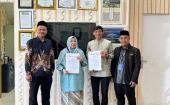 Foto bersama dengan Mudir Kauman Muhammadiyah Padang Panjang