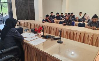 Badan Pengawas Pemilihan Umum (Bawaslu) Kota Padang Panjang kembali menggelar rapat evaluasi kinerja rutin pada Senin (02/03)