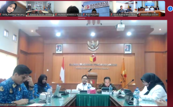 Bawaslu Kota Padang Panjang mengikuti rapat koordinasi kehumasan tingkat provinsi secara daring pada Rabu (20/05/2026)