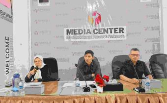 Bawaslu Kota Padang Panjang menggelar kegiatan "Rapat Dalam Kantor (RDK) Monitoring, Evaluasi (Monev), dan Pelaporan Program" pada Selasa (02/06/2026).