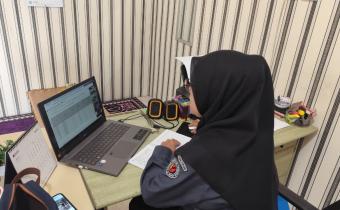 Koordinator Sekretariat (Korsek) Bawaslu Kota Padang Panjang, Novlinda, mengikuti "Rapat Permintaan dan Verifikasi Bukti Dukung Usulan Pembentukan Unit Kerja Mandiri (UKM)" secara daring pada Senin (06/07/2026)